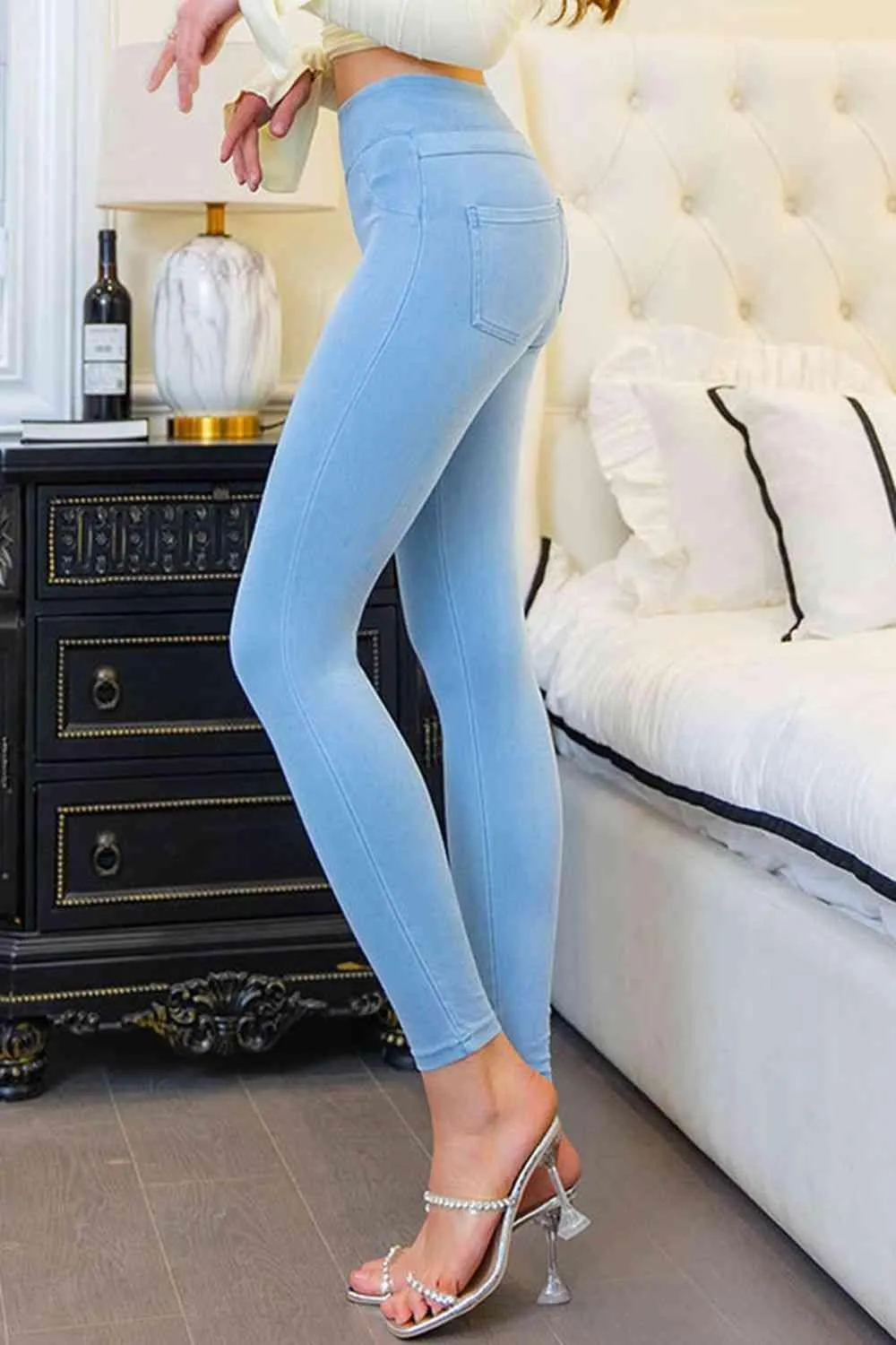 Flexible Slim Fit Mid Rise Skinny Jeans