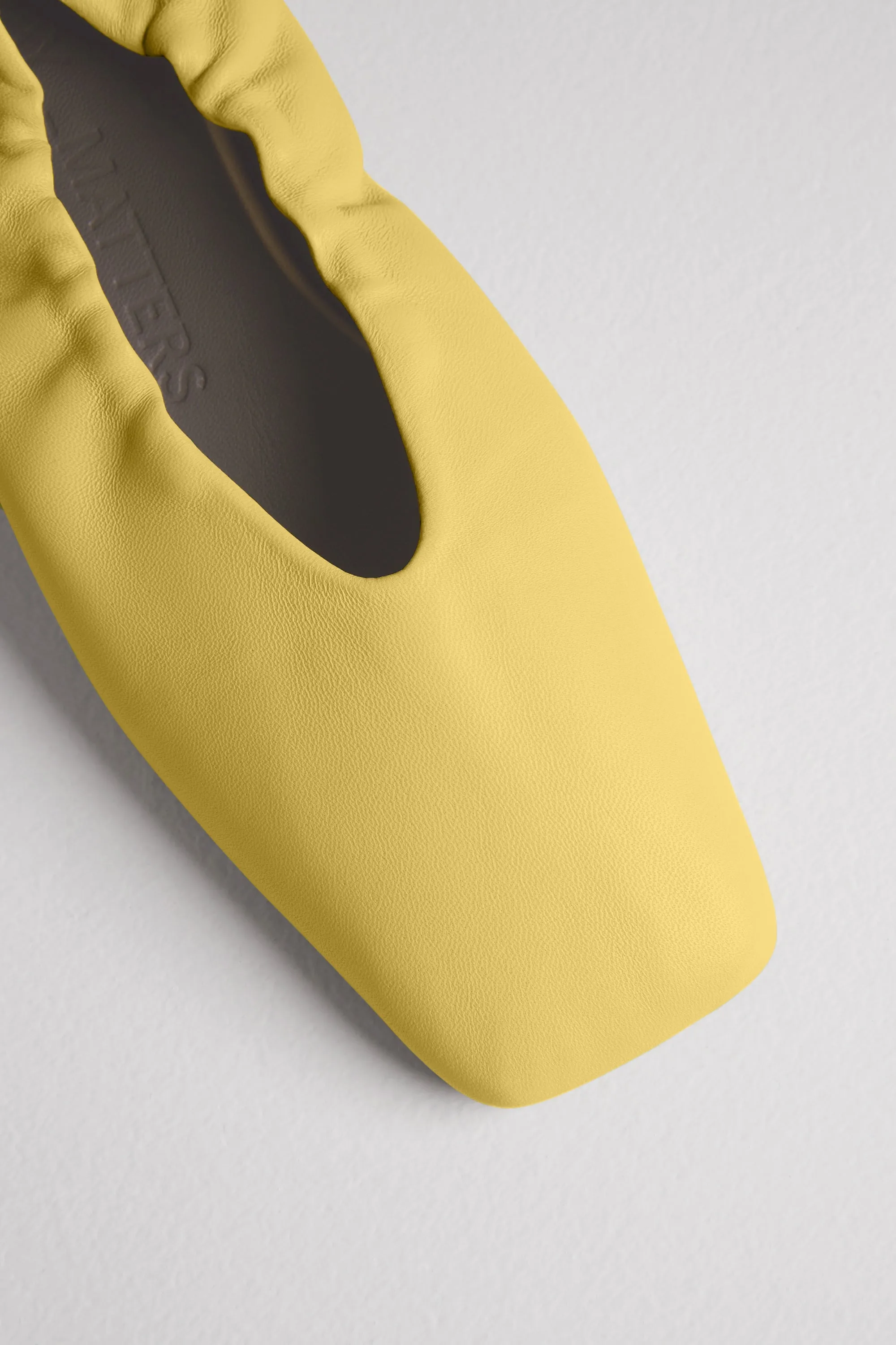 Gio Flats in Sole