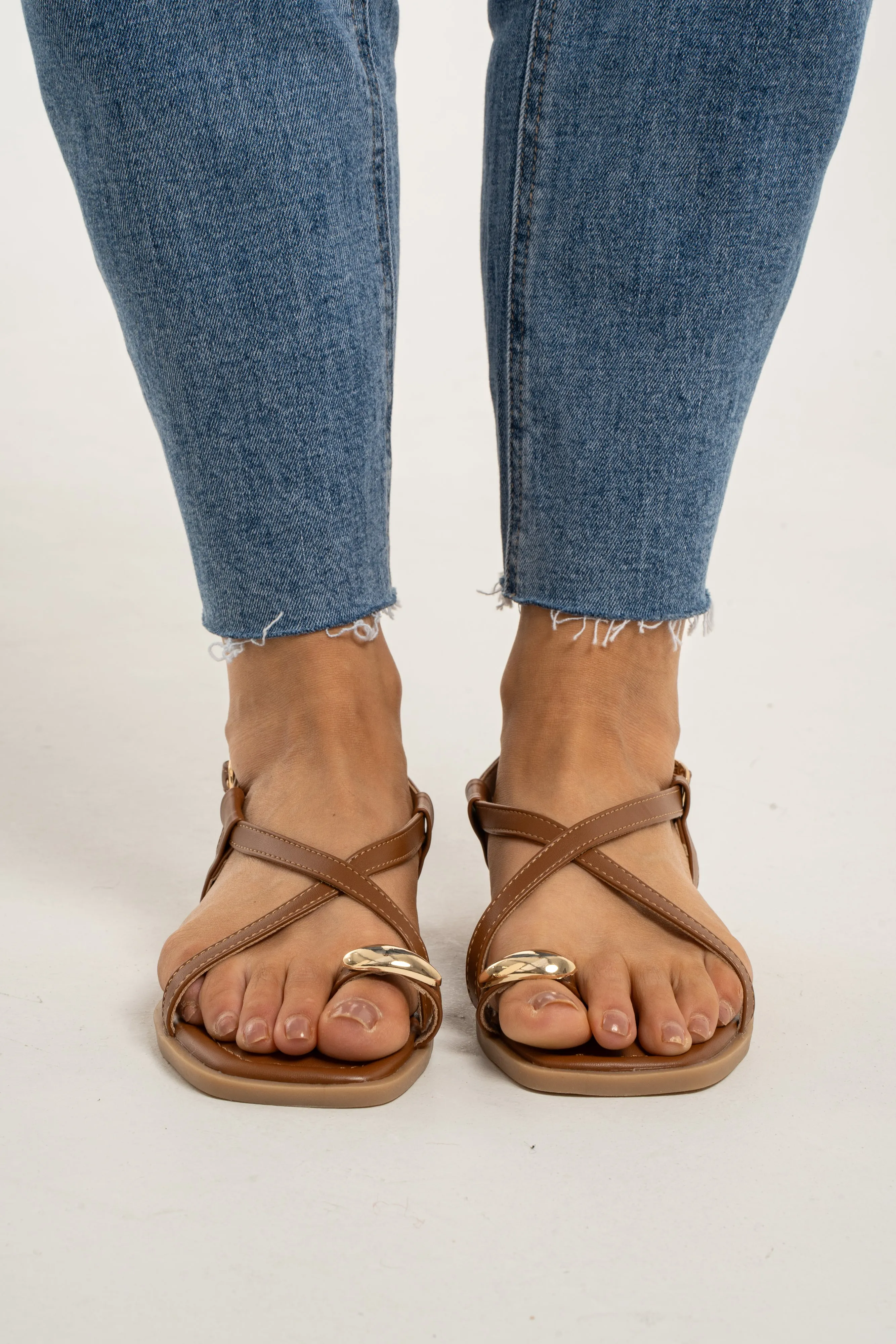 Lauren Metal Toe Post Sandals In Brown